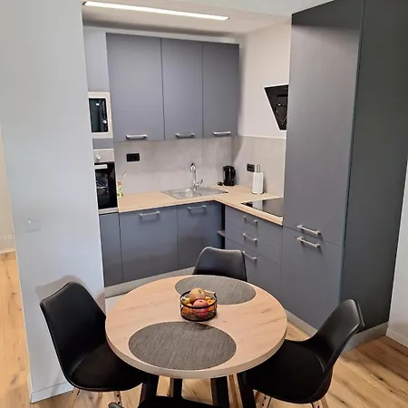 Ivko - Private Parking * 普拉